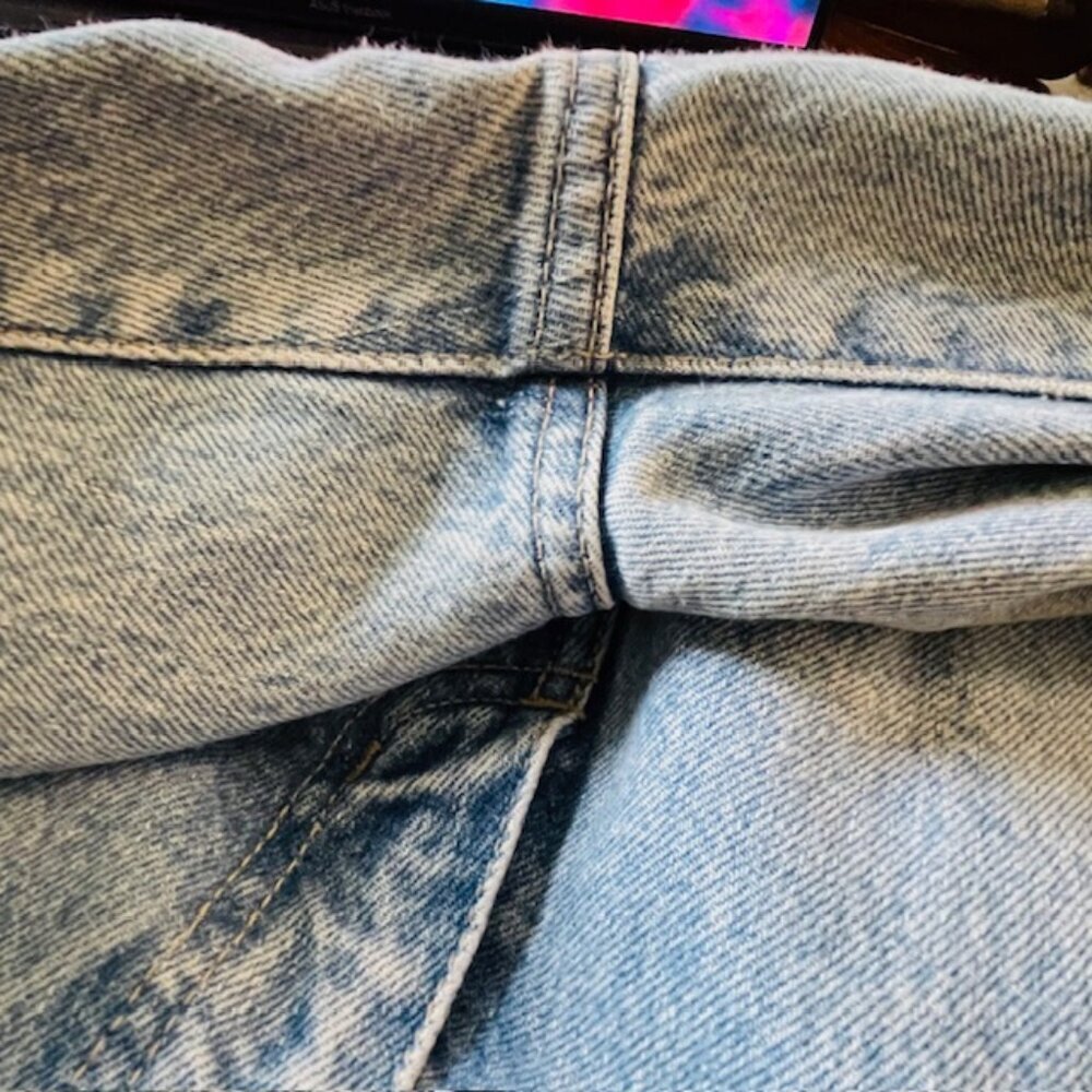 Guess Vintage Triangle Patch Light Wash Denim Jeans Straight Leg 39/40 - Picture 12 of 13